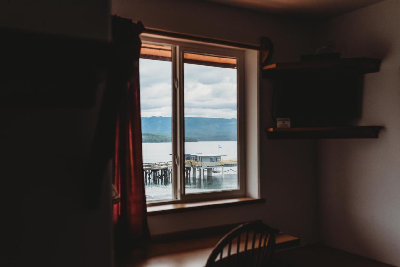 The Oceanfront Hotel Sointula Екстер'єр фото