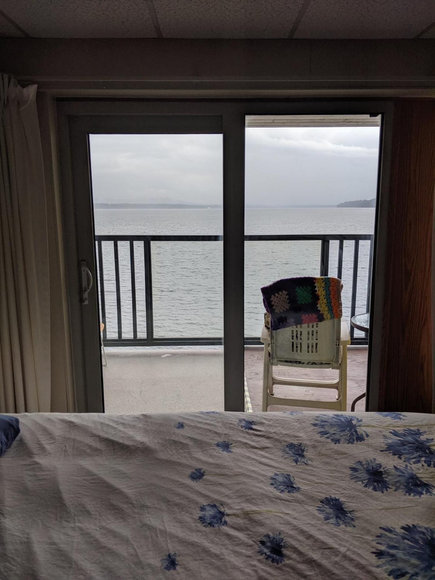 The Oceanfront Hotel Sointula Екстер'єр фото